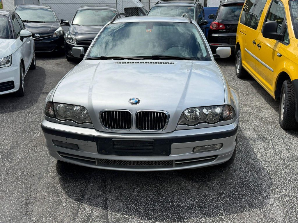 BMW 330 330xi