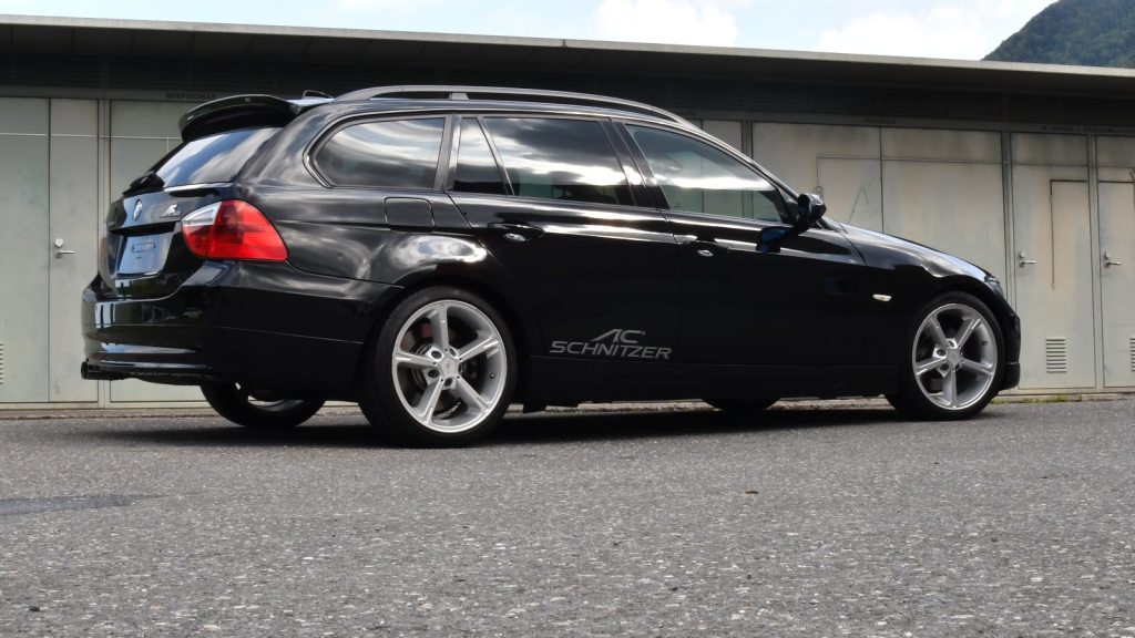 BMW 330 xi Touring, Benzin, Occasion / Gebraucht, Handschaltung - 2
