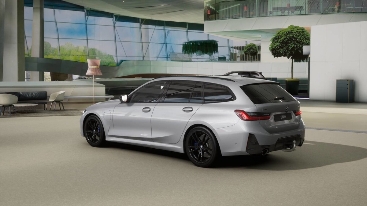 BMW 330e xDr Tour M Sport Pro, Plug-in-Hybrid Benzin/Elektro, Vorführwagen, Automatik - 2
