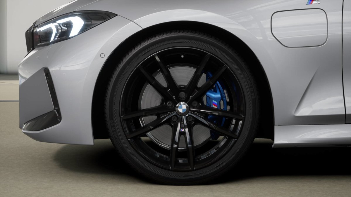 BMW 330e xDr Tour M Sport Pro, Plug-in-Hybrid Benzin/Elektro, Vorführwagen, Automatik - 7