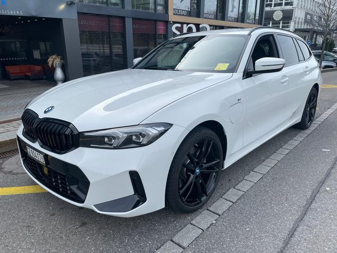 BMW 330e x DriveTouring Steptronic M Sport Pro, Hybride Rechargeable Essence/Électricité, Voiture de démonstration, Automatique