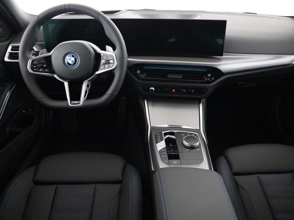 BMW 330e SAG, Plug-in-Hybrid Petrol/Electric, New car, Automatic - 5