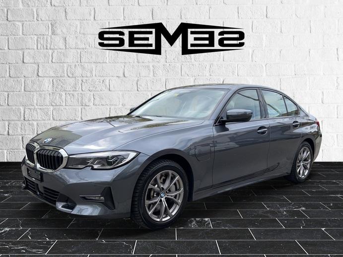 BMW 330e Sport Line Steptronic, Plug-in-Hybrid Petrol/Electric, Second hand / Used, Automatic
