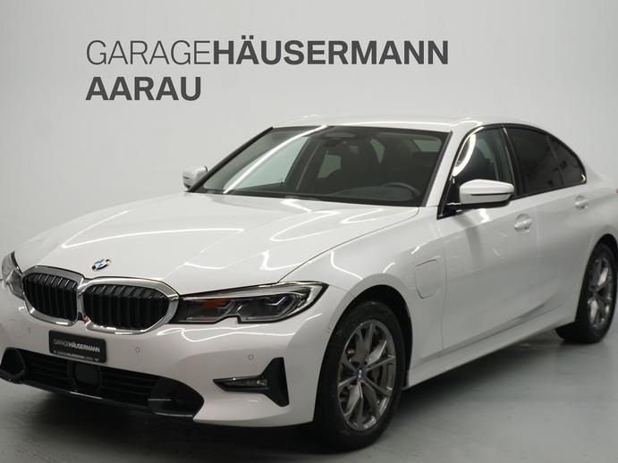 BMW 330e Sport Line, Plug-in-Hybrid Petrol/Electric, Second hand / Used, Automatic