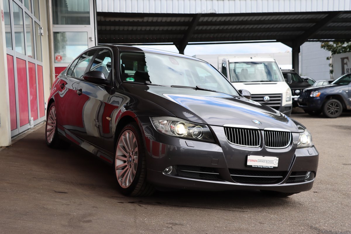 BMW 330xi, Essence, Occasion / Utilisé, Manuelle - 4