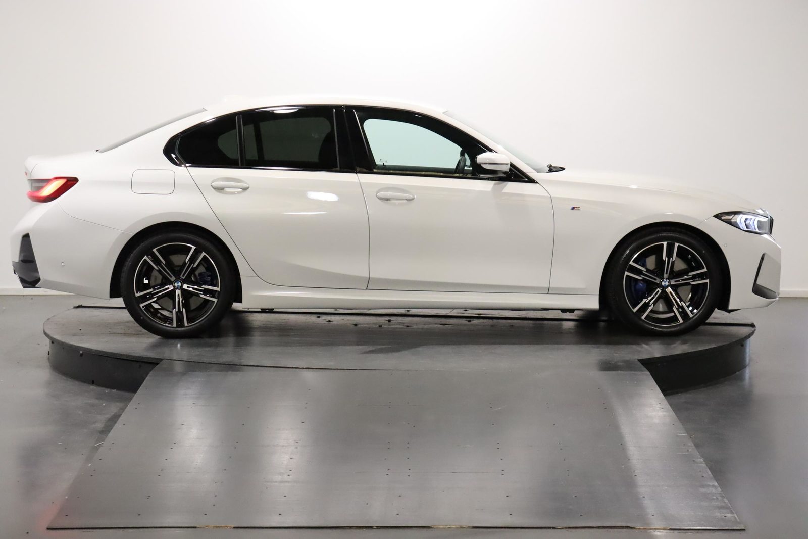 BMW 330d xDrive SAG, Hybride Leggero Diesel/Elettrica, Occasioni / Usate, Automatico - 3