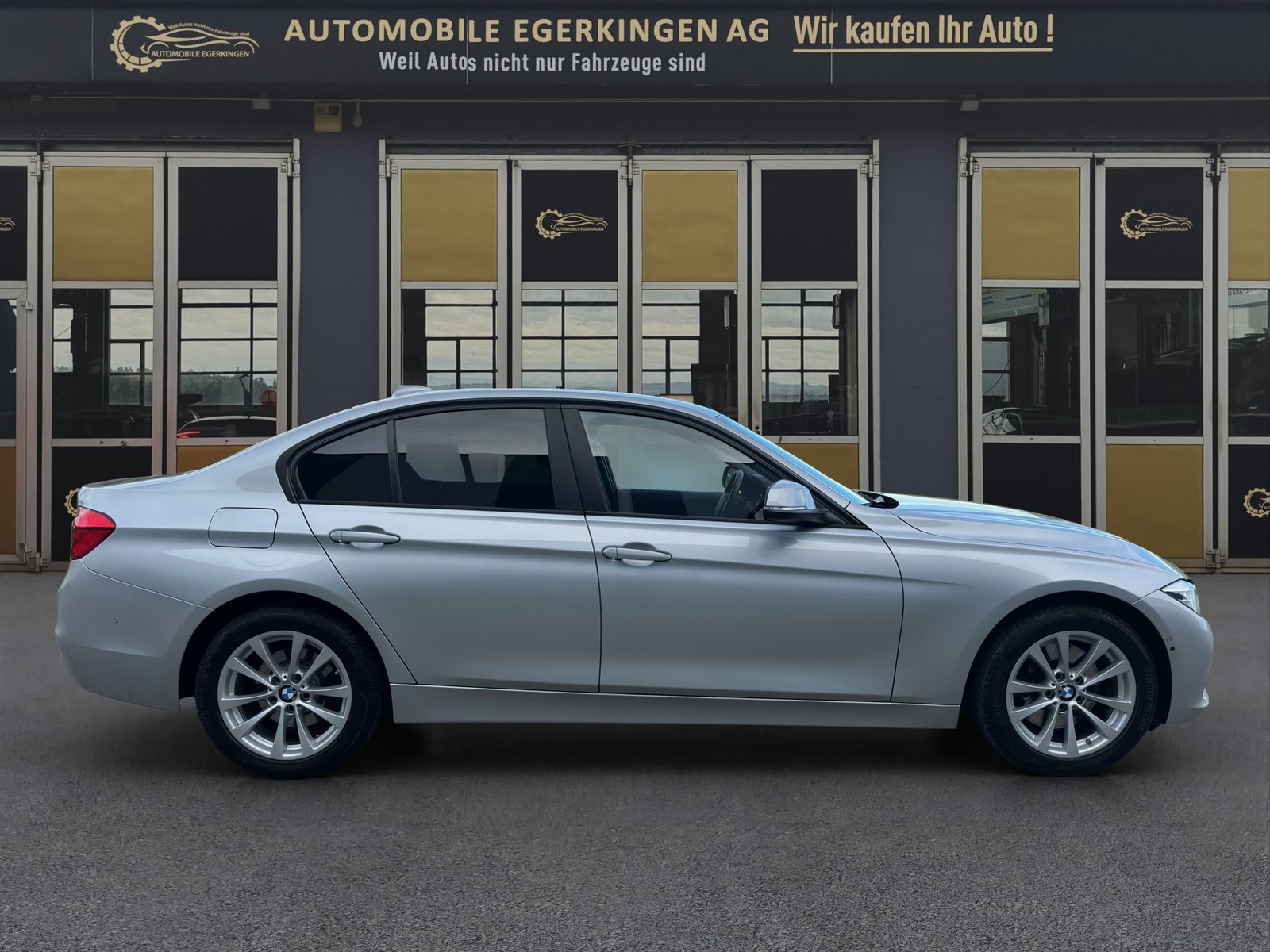 BMW 330i, Benzina, Occasioni / Usate, Automatico - 4