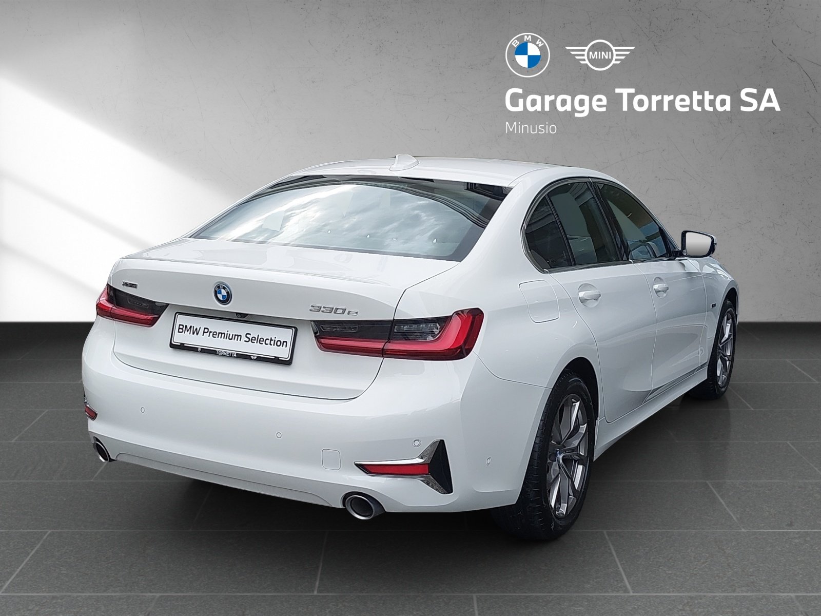 BMW 330e Luxury Line Steptronic, Plug-in-Hybrid Benzina/Elettrica, Occasioni / Usate, Automatico - 5