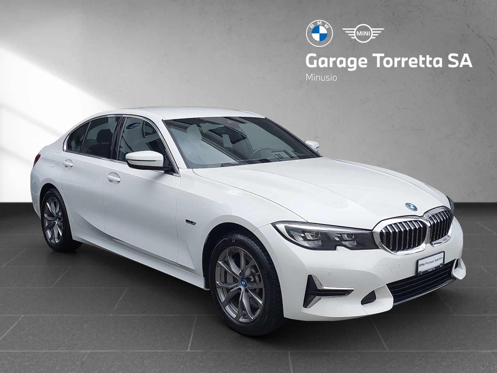 BMW 330e Luxury Line Steptronic, Plug-in-Hybrid Benzina/Elettrica, Occasioni / Usate, Automatico - 7