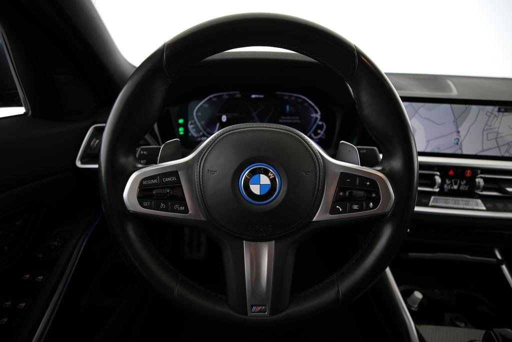 BMW 330e xDrive SAG, Hybride Rechargeable Essence/Électricité, Occasion / Utilisé, Automatique - 6