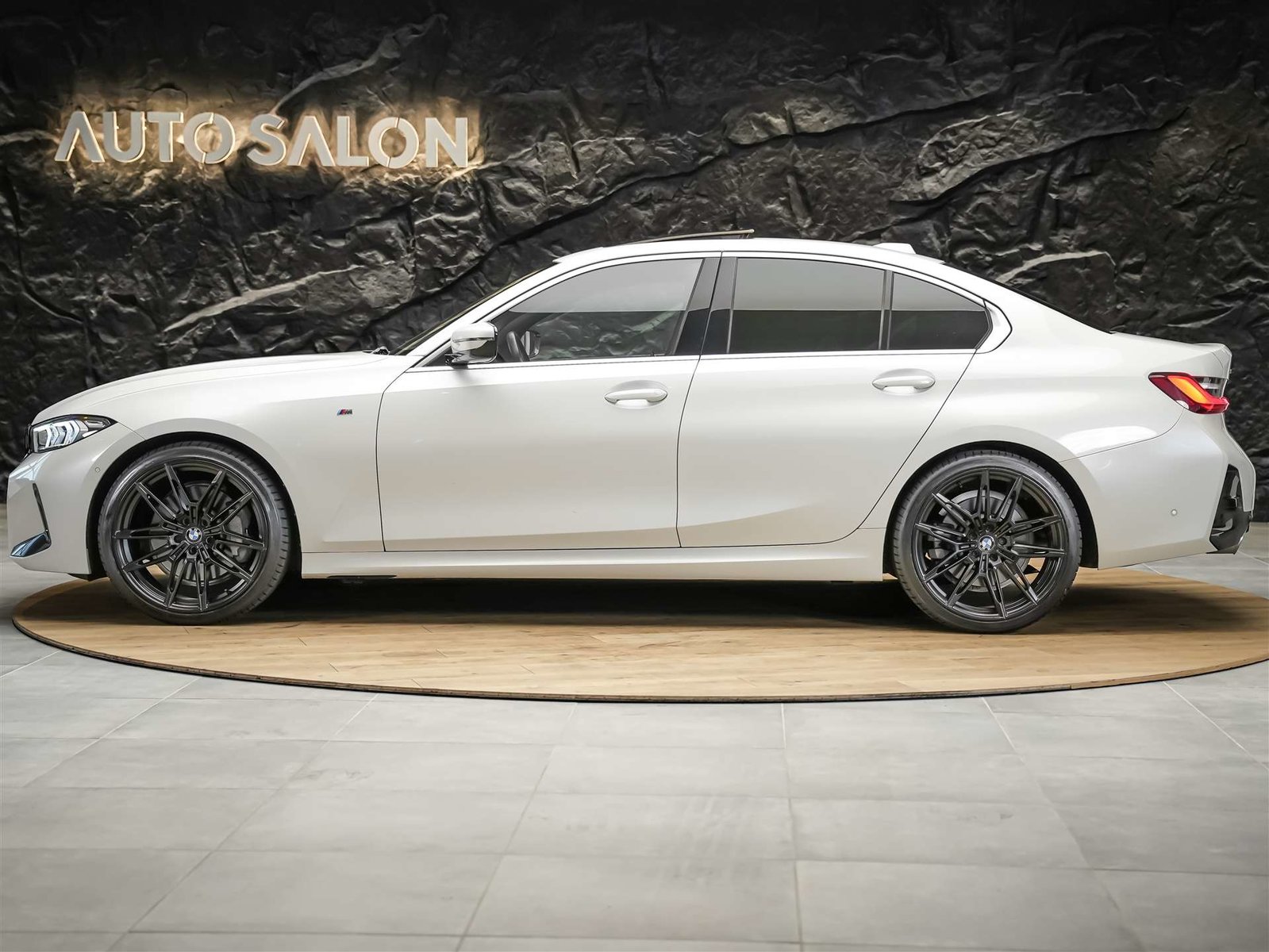 BMW 330i Steptronic M Sport *20 Zoll*Panorama*Head-Up, Essence, Occasion / Utilisé, Automatique - 2