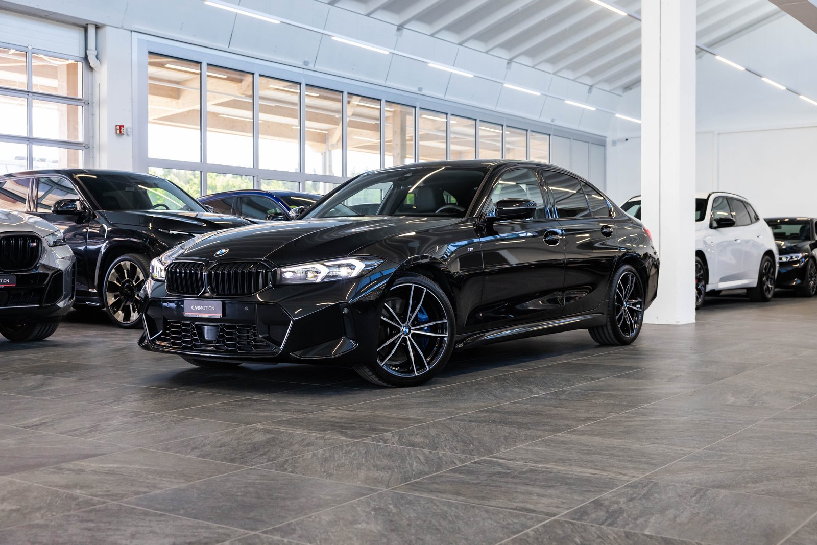 BMW 330d SAG M Sport Pro / Glasdach / Rückfahrkamera