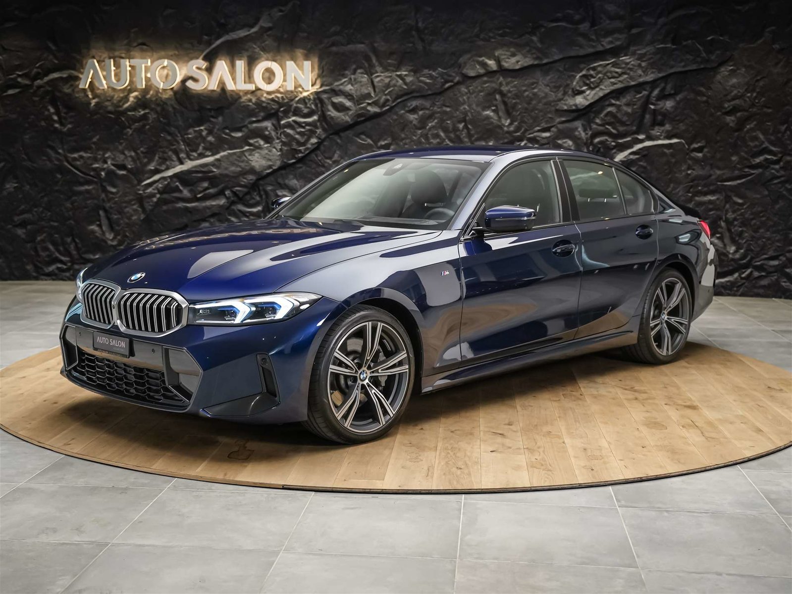 BMW 330i Steptronic M Sport *Leder*El. Sitze*Head-Up*, Benzin, Occasion / Gebraucht, Automatik - 2