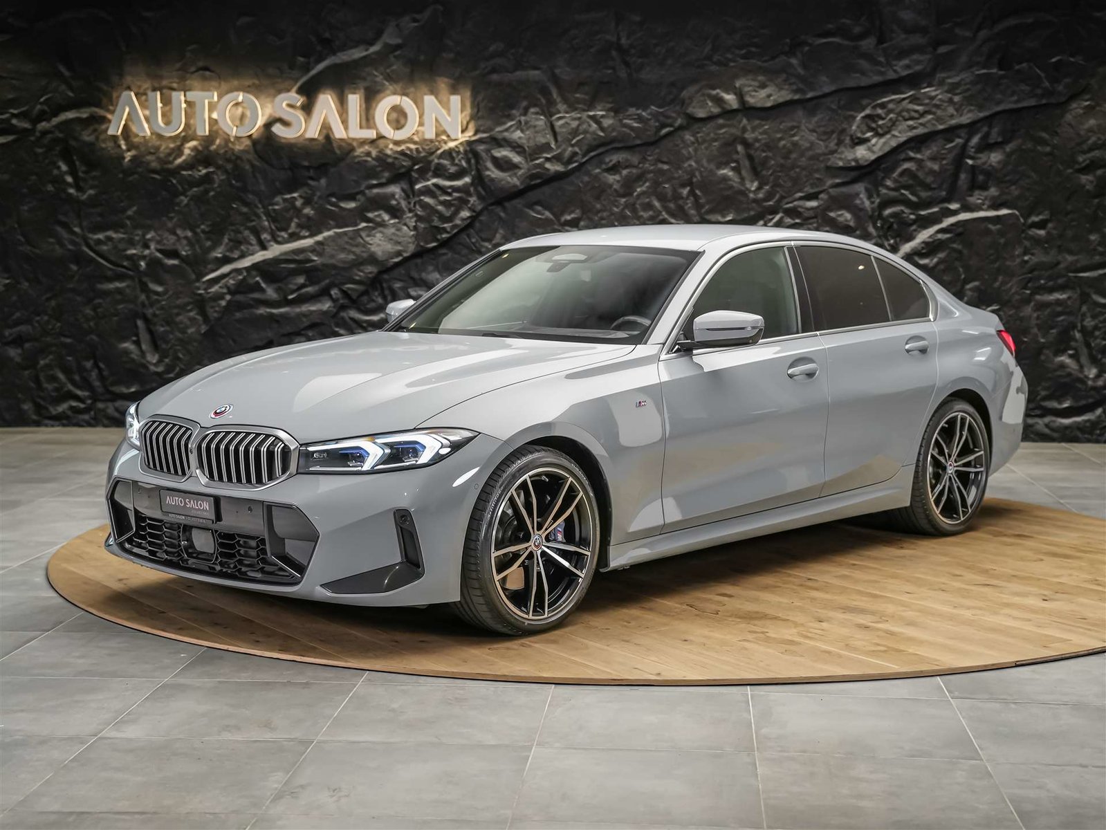 BMW 330i Steptronic M Sport *360 Kamera*Head Up Displ, Benzin, Occasion / Gebraucht, Automatik - 2