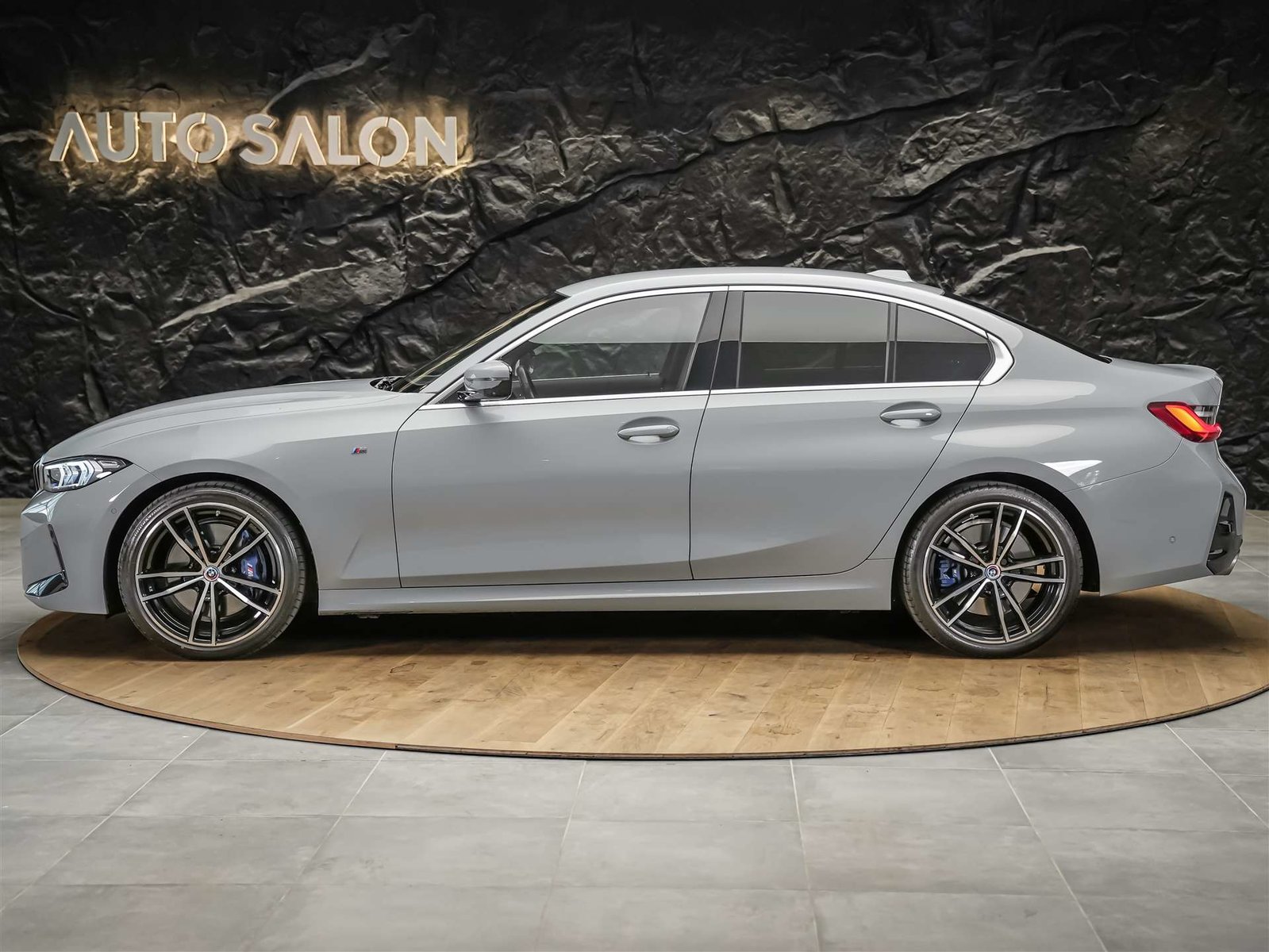 BMW 330i Steptronic M Sport *360 Kamera*Head Up Displ, Benzin, Occasion / Gebraucht, Automatik - 3