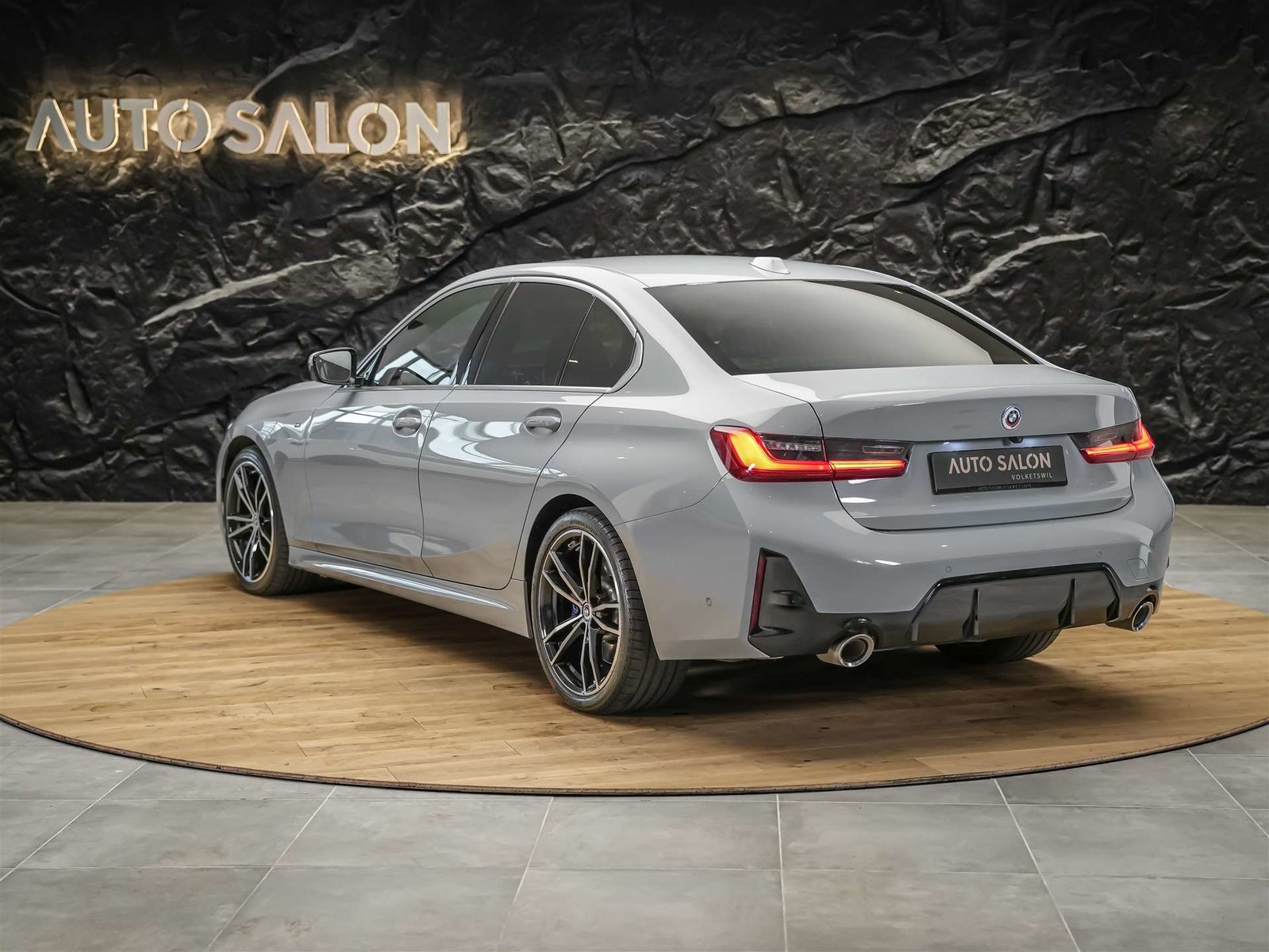 BMW 330i Steptronic M Sport *360 Kamera*Head Up Displ, Benzin, Occasion / Gebraucht, Automatik - 4