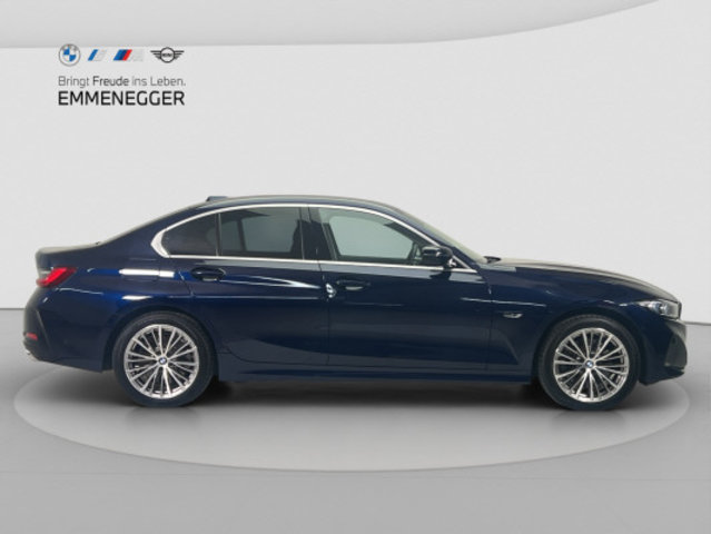 BMW 330e  Steptronic, Voll-Hybrid Benzin/Elektro, Occasion / Gebraucht, Automatik - 6