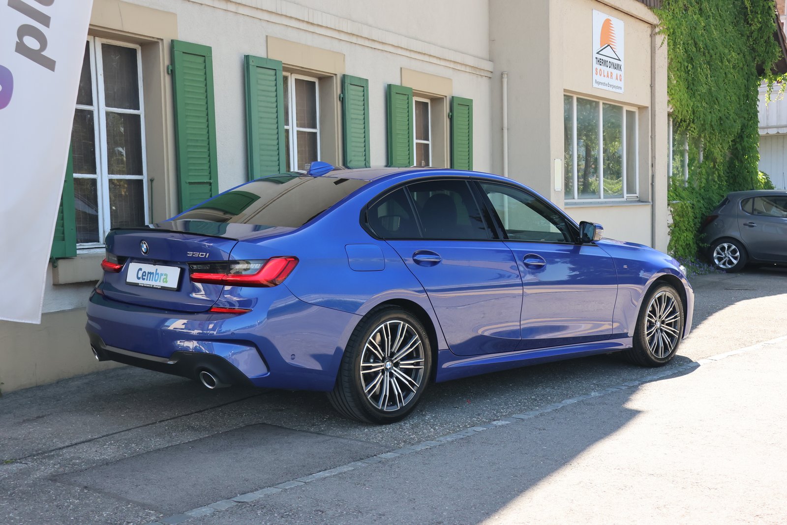 BMW 330i Steptronic M Sport, Benzin, Occasion / Gebraucht, Automatik - 5