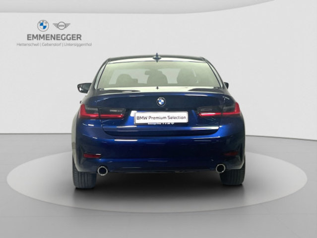 BMW 330e Sport Line, Voll-Hybrid Benzin/Elektro, Occasion / Gebraucht, Automatik - 7