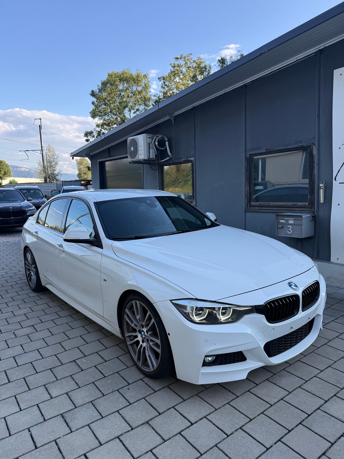 BMW 330i SAG M-Sport