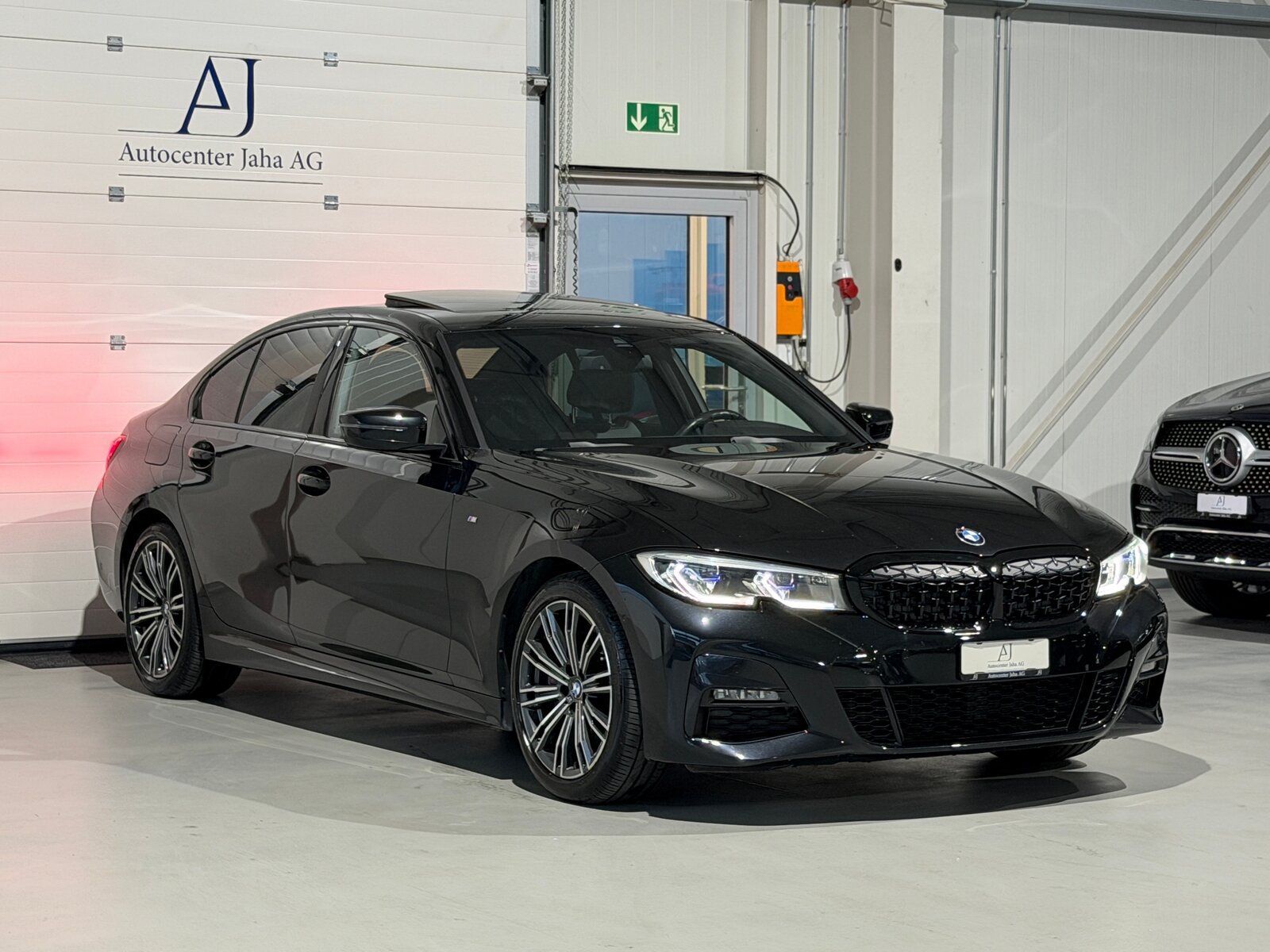 BMW 330d Steptronic M Sport, Diesel, Occasion / Gebraucht, Automatik - 5