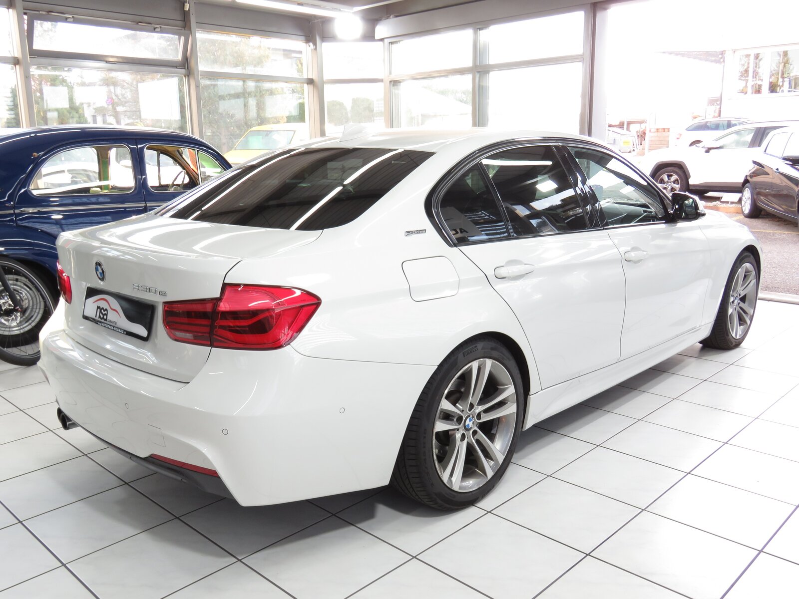 BMW 330e iPerformance M Sport Steptronic, Plug-in-Hybrid Benzin/Elektro, Occasion / Gebraucht, Automatik - 4