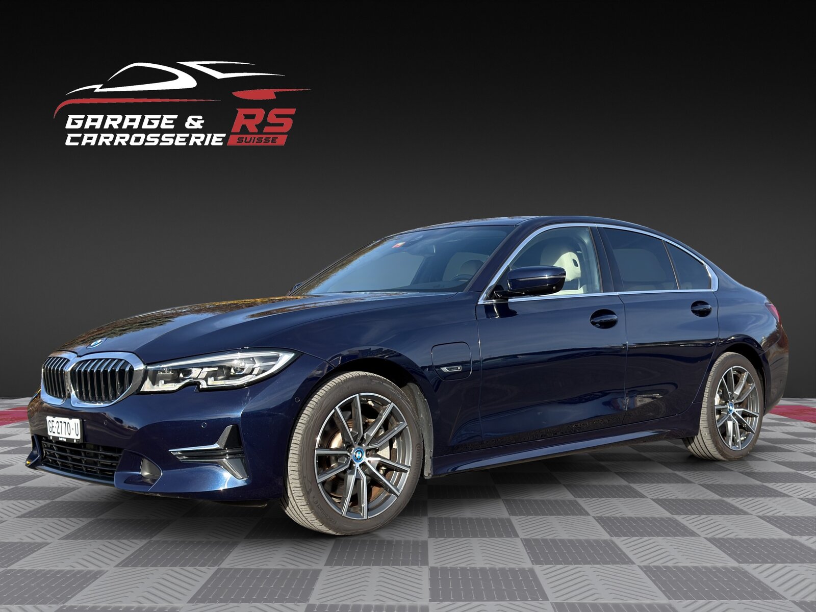 BMW 330e Sport Line Steptronic