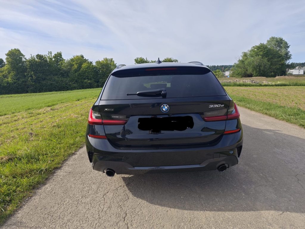 BMW 330 330e xDrive Touring M-Sportpaket, Hybride Rechargeable Essence/Électricité, Occasion / Utilisé, Automatique - 5