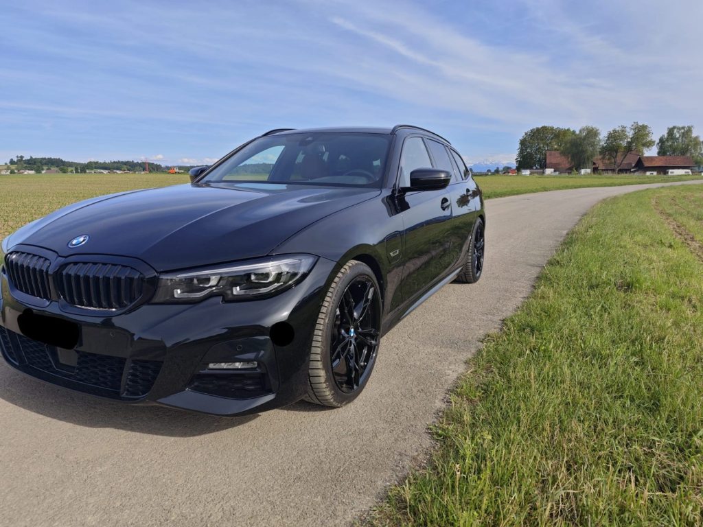 BMW 330 330e xDrive Touring M-Sportpaket, Hybride Rechargeable Essence/Électricité, Occasion / Utilisé, Automatique - 2