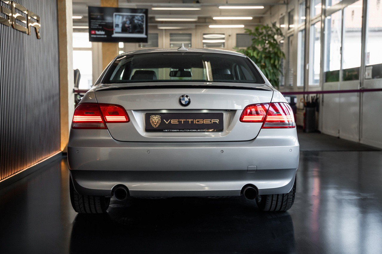 BMW 335i Coupé M Paket, Benzin, Occasion / Gebraucht, Handschaltung - 5