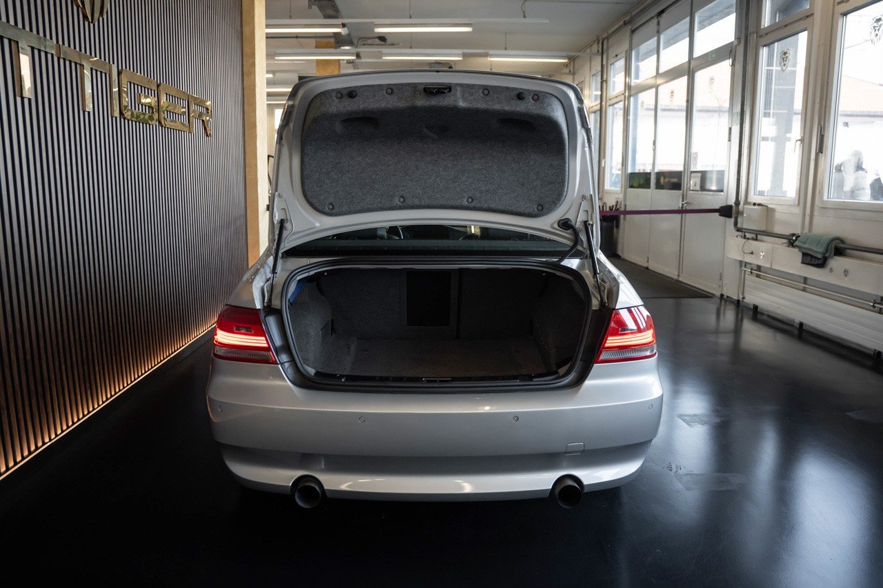 BMW 335i Coupé M Paket, Benzin, Occasion / Gebraucht, Handschaltung - 6