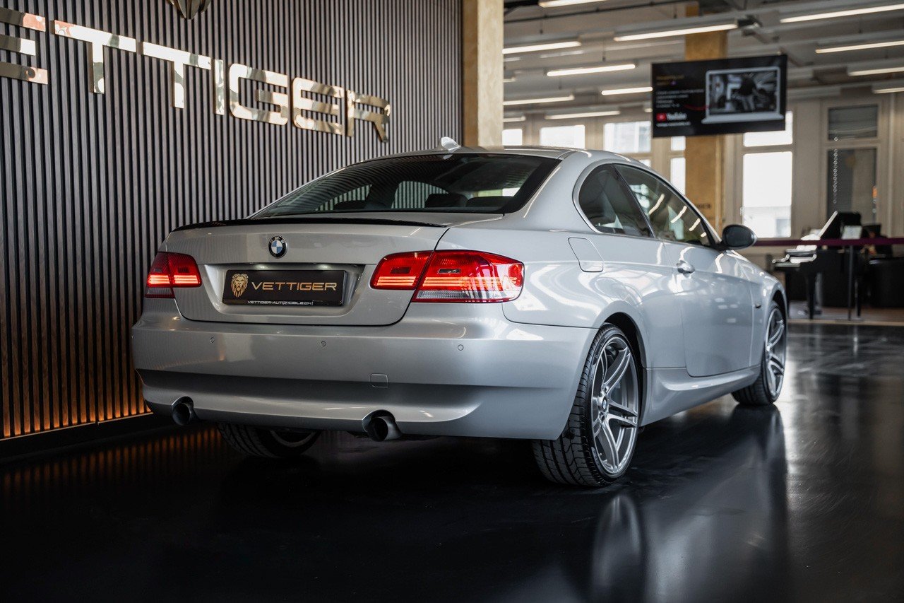 BMW 335i Coupé M Paket, Benzin, Occasion / Gebraucht, Handschaltung - 7