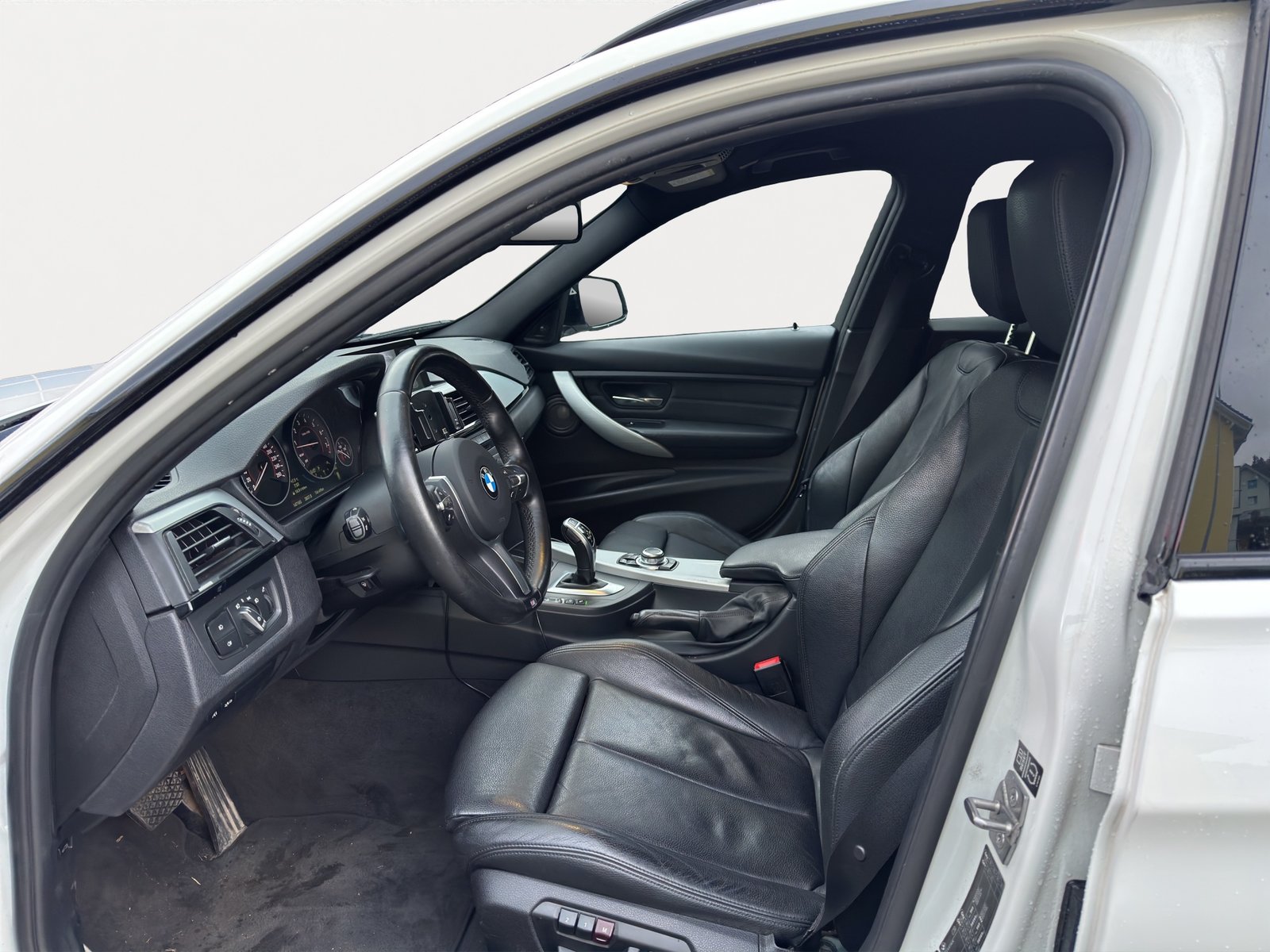 BMW 335i Touring Steptronic, Benzin, Occasion / Gebraucht, Automatik - 5