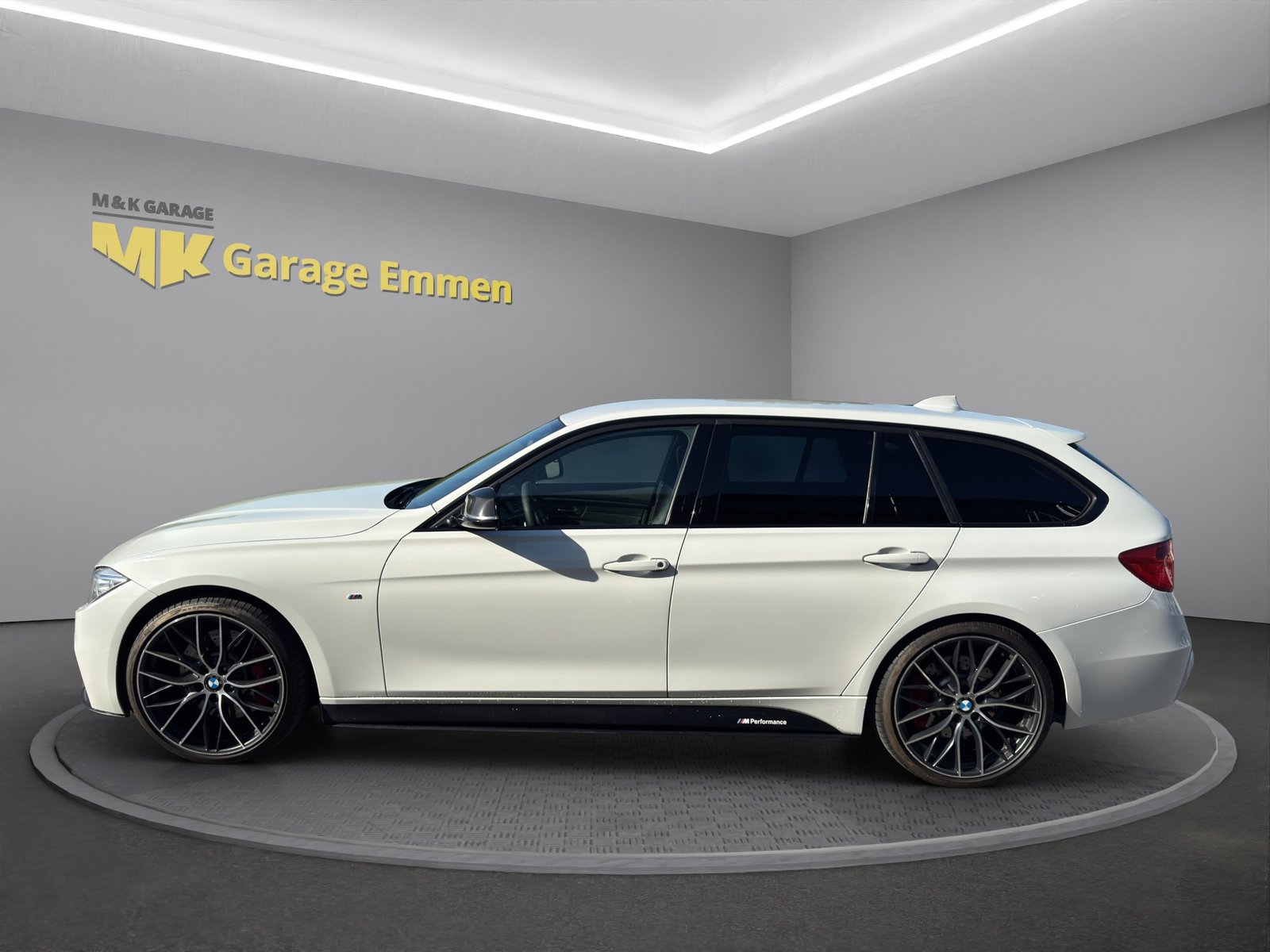 BMW 335i Touring Sport Line Steptronic, Petrol, Second hand / Used, Automatic - 2