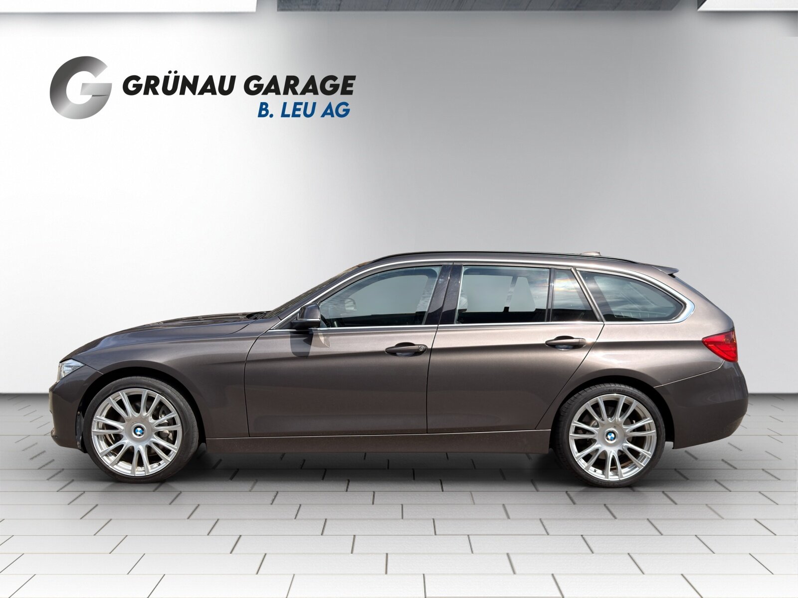 BMW 335i  SAG Touring, Essence, Occasion / Utilisé, Automatique - 2