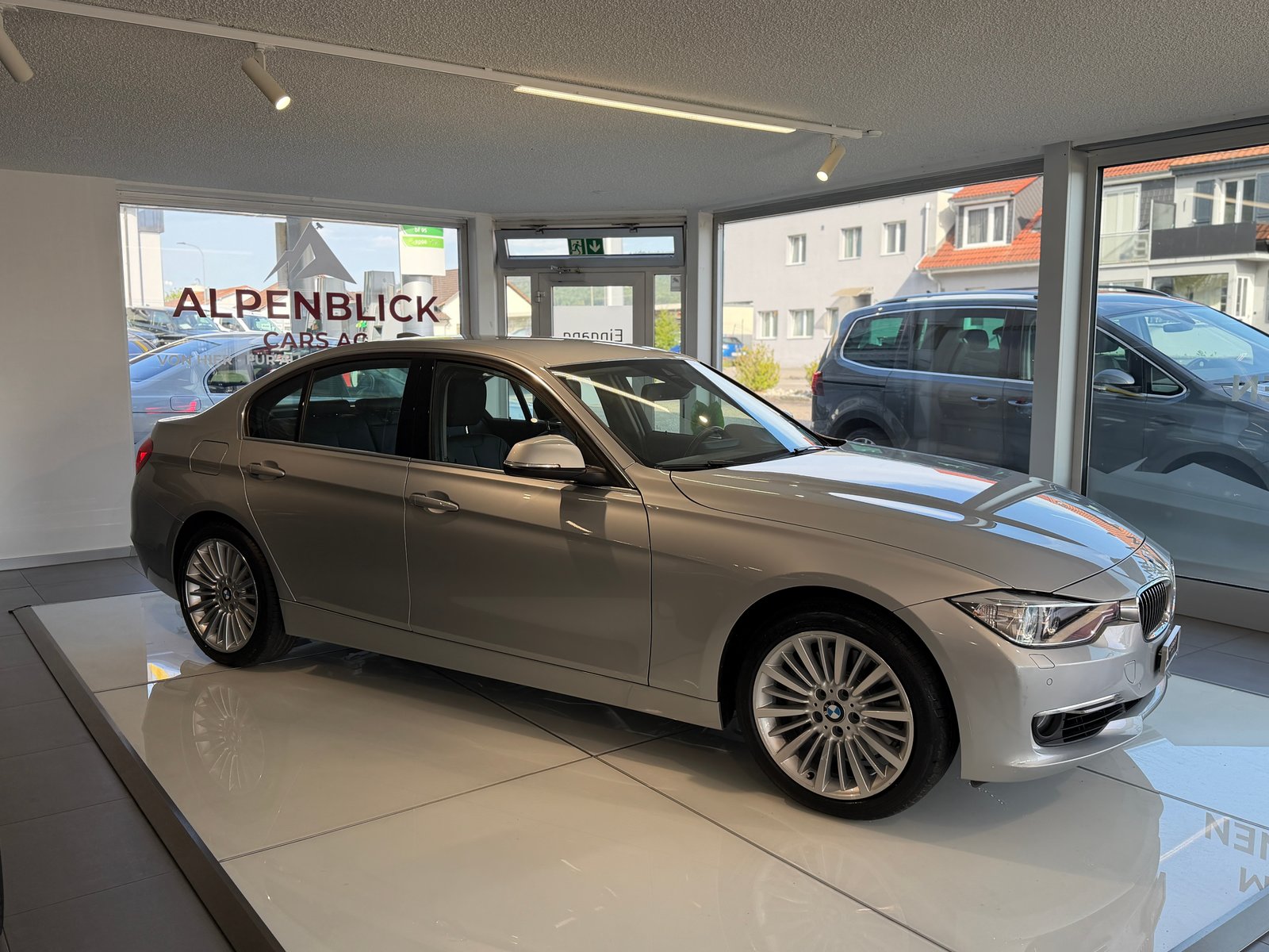 BMW 335i Luxury Line Steptronic, Essence, Occasion / Utilisé, Automatique - 3