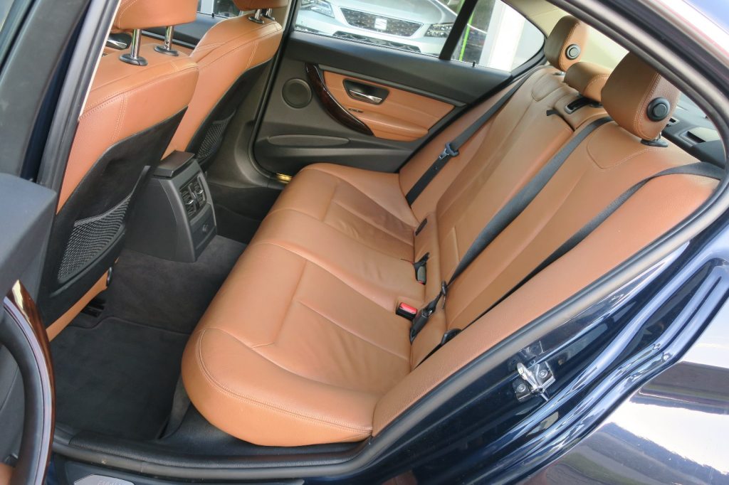 BMW 335 335i Limousine Automat, Benzin, Occasion / Gebraucht, Automatik - 7