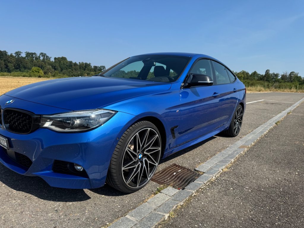BMW 340 Gran Turismo coupe