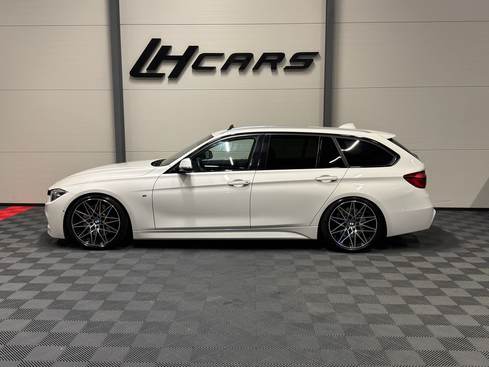 BMW 340i SAG Touring, Essence, Occasion / Utilisé, Automatique - 2