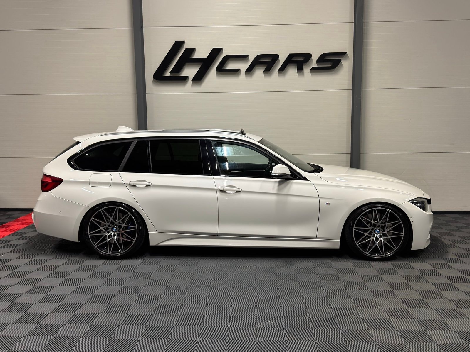 BMW 340i SAG Touring, Essence, Occasion / Utilisé, Automatique - 4