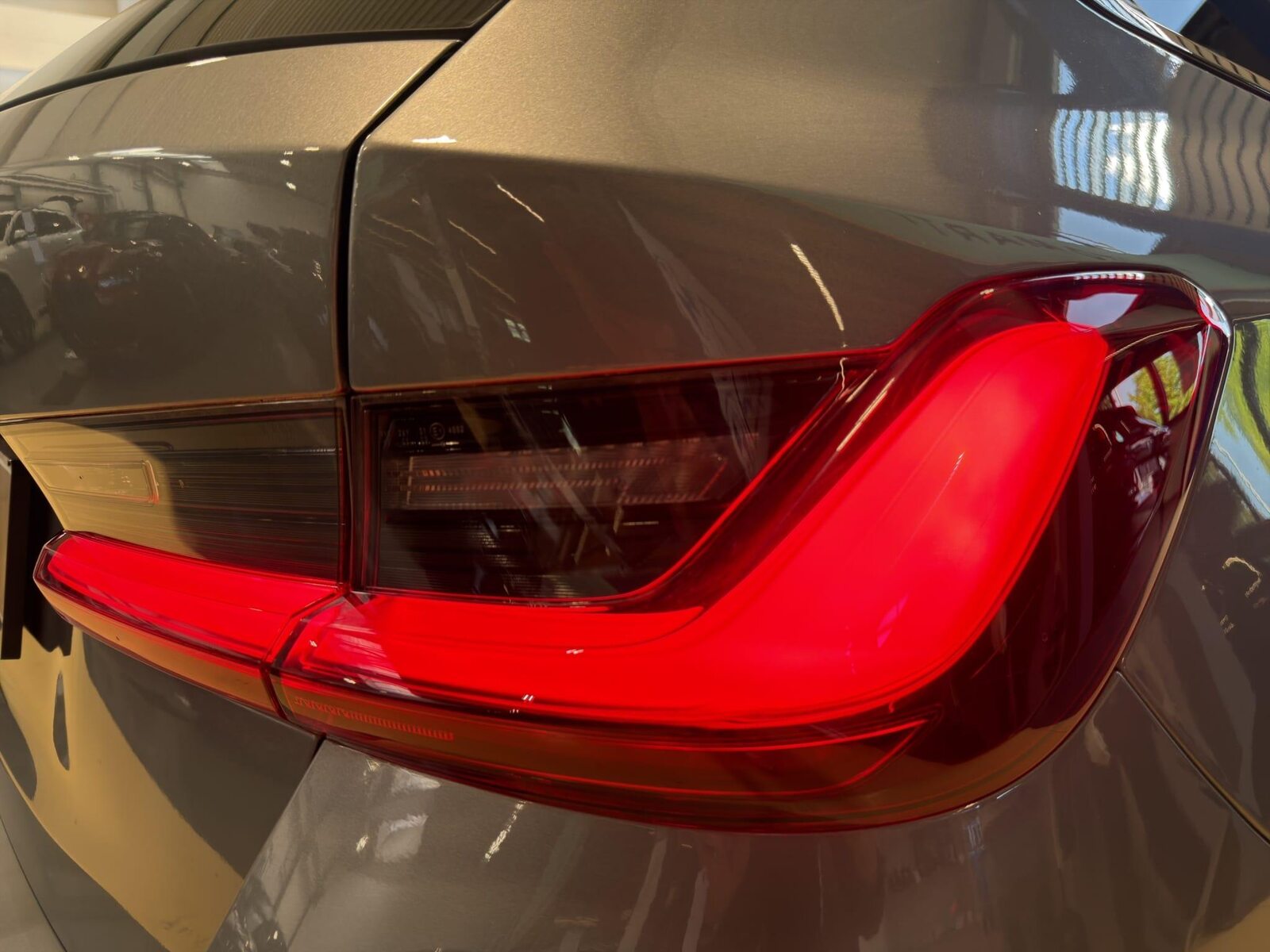 BMW 3er Reihe G21 Touring 320d xDrive, Mild-Hybrid Diesel/Electric, Second hand / Used, Automatic - 7