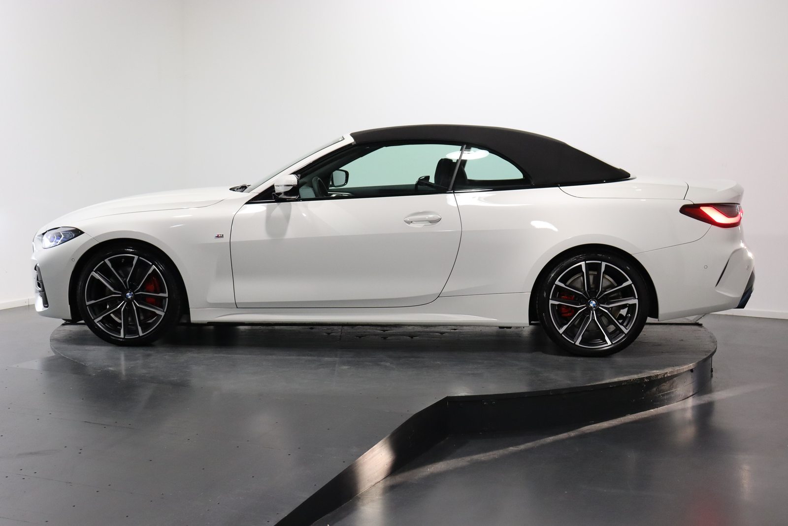 BMW 420i SAG Cabrio, Essence, Occasion / Utilisé, Automatique - 3