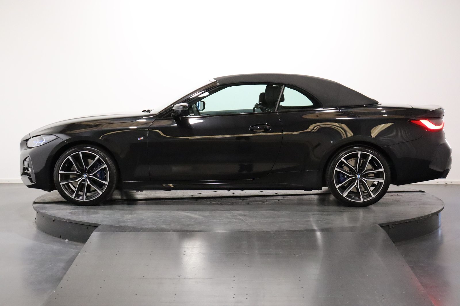 BMW 430i xDrive SAG Cabrio, Benzin, Occasion / Gebraucht, Automatik - 2