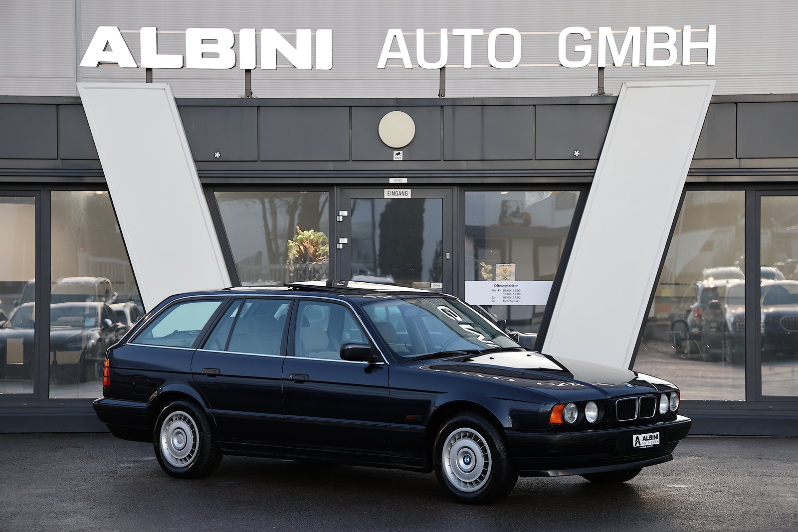 BMW 518i Touring **Nur 60'500km** **frisch ab MFK**, Petrol, Second hand / Used, Manual - 2
