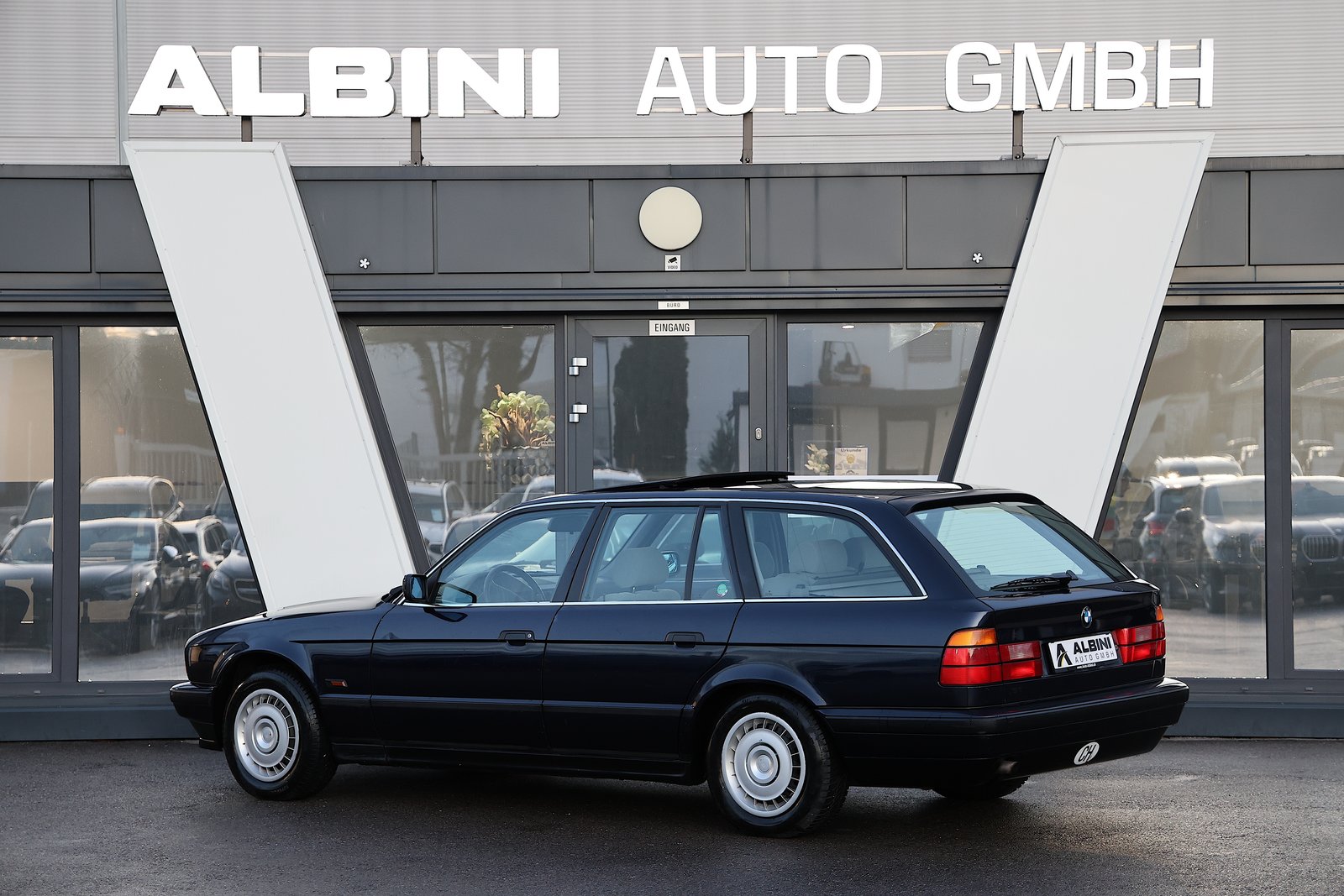 BMW 518i Touring **Nur 60'500km** **frisch ab MFK**, Petrol, Second hand / Used, Manual - 4