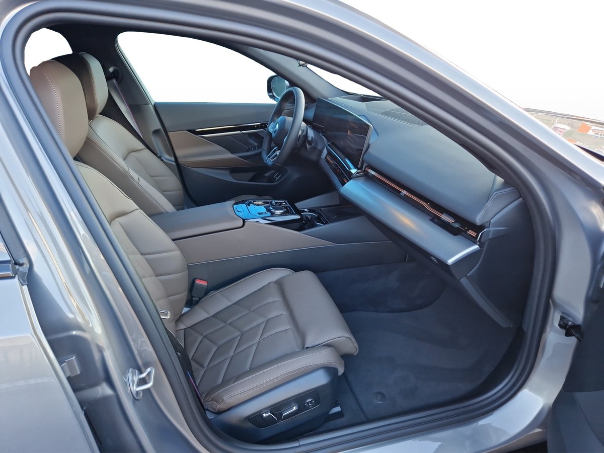BMW 520d 48V Touring M Sport Pro Steptronic, Hybride Leggero Diesel/Elettrica, Auto nuove, Automatico - 3
