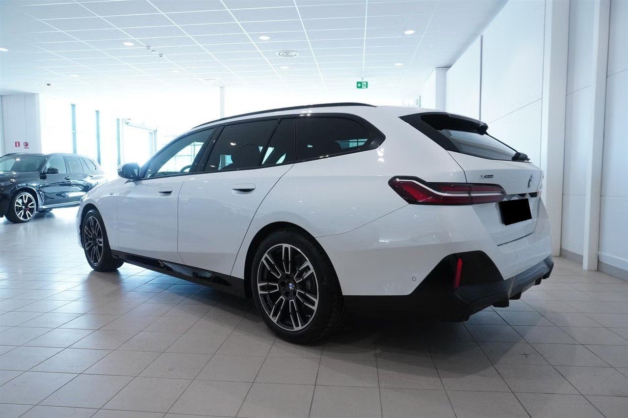 BMW 520d 48V Touring M Sport Steptronic, Mild-Hybrid Diesel/Electric, New car, Automatic - 3