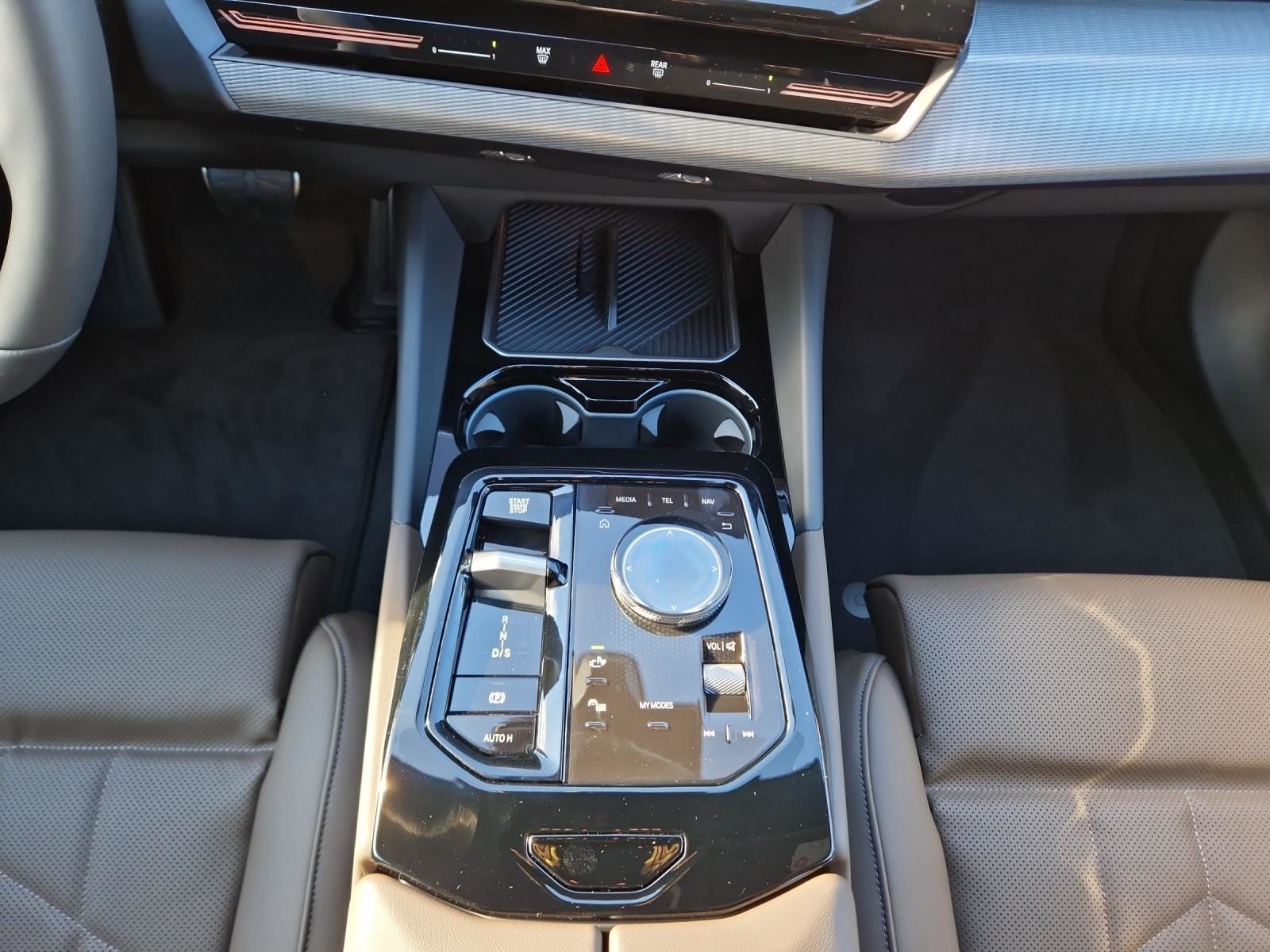 BMW 520d xDrive Touring, Mild-Hybrid Diesel/Elektro, Neuwagen, Automatik - 3