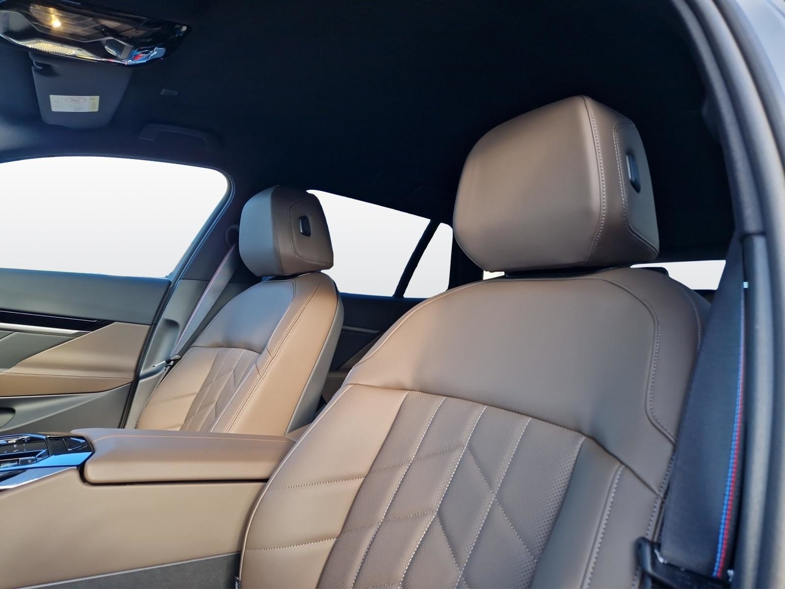 BMW 520d xDrive Touring, Mild-Hybrid Diesel/Elektro, Neuwagen, Automatik - 4