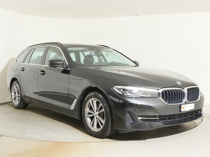 BMW 520 d Touring Steptronic, Mild-Hybrid Diesel/Electric, Second hand / Used, Automatic